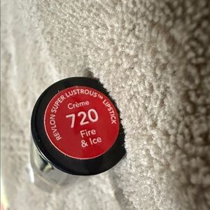 Revlon Super Lustrous Lipstick - Crème 720 Fire & Ice